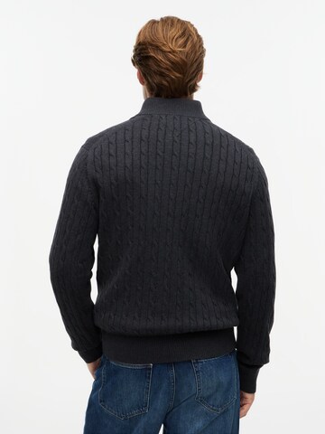TOMMY HILFIGER Sweater 'CLASSIC' in Grey: back