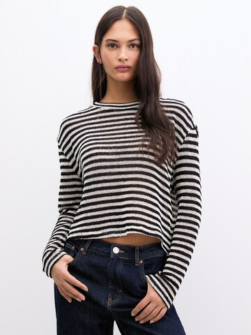 Pull&Bear Pullover in Beige: Vorderseite