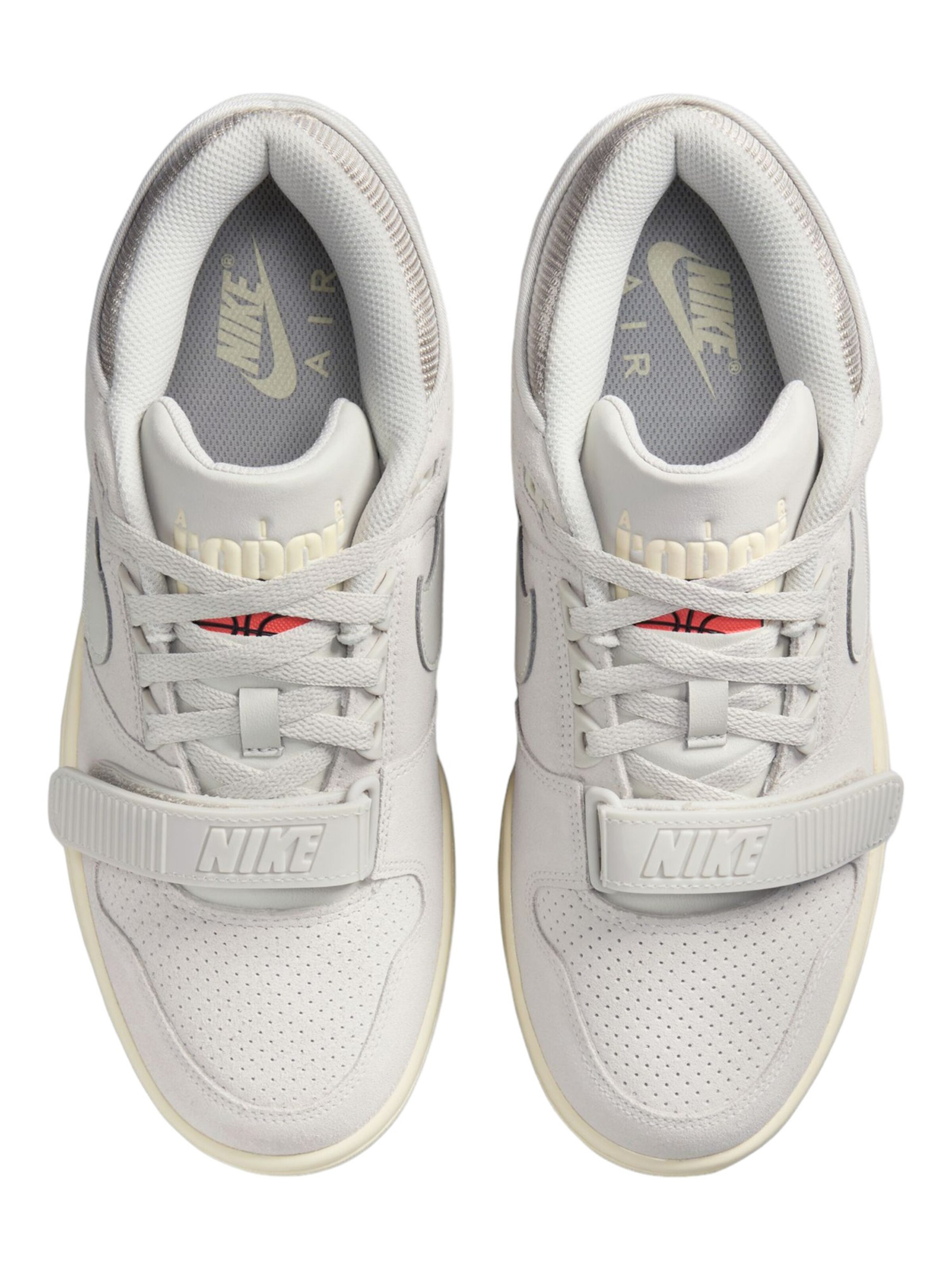 Sneaker bassa di Nike Sportswear in colori misti