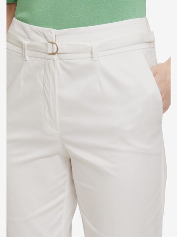 Coupe slim Pantalon Betty & Co en blanc