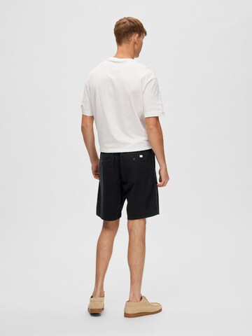 SELECTED HOMME Regular Shorts  'Brody' in Schwarz