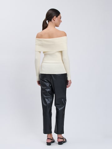 Influencer Pullover in Beige