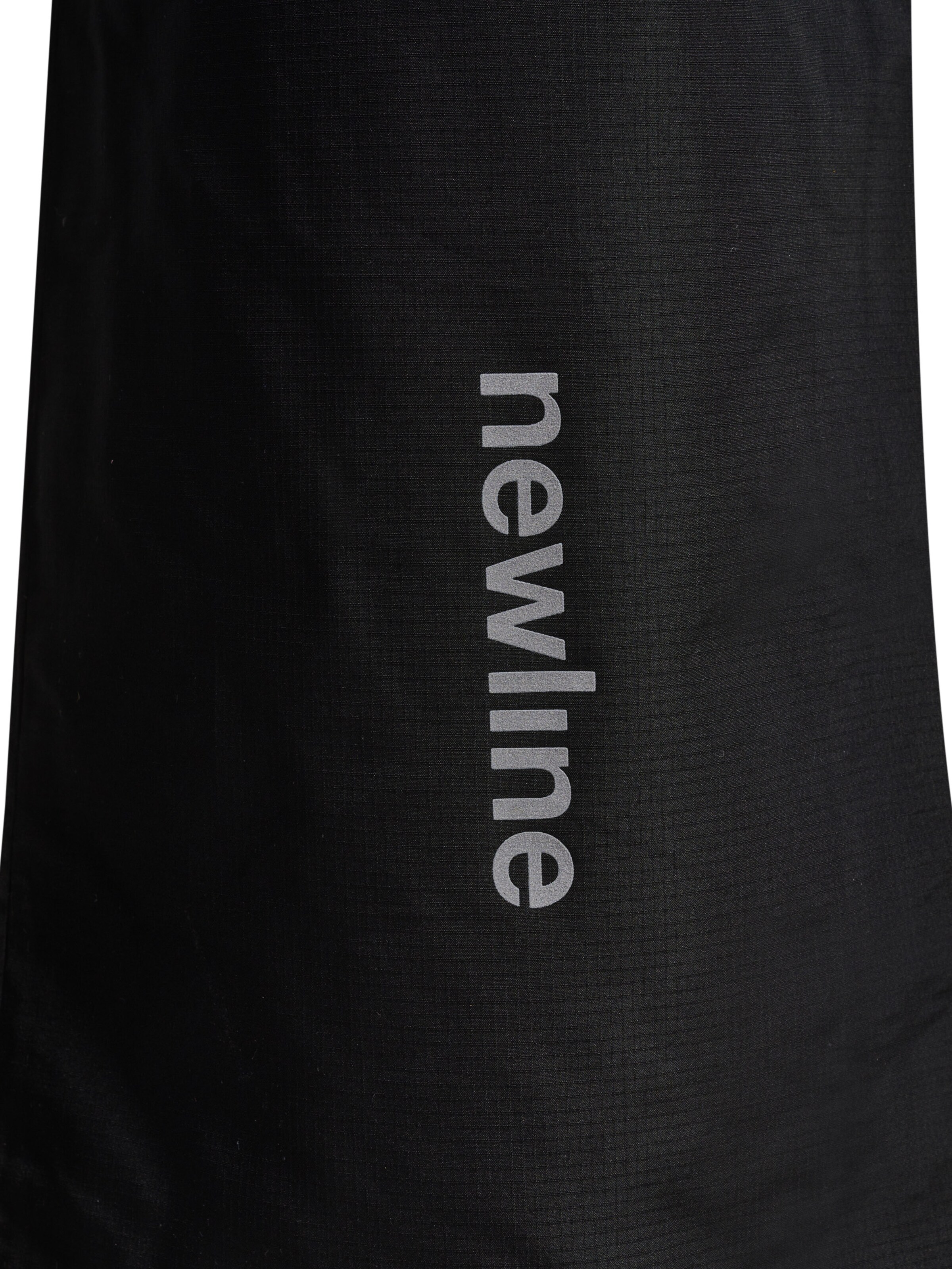 Newline Regular Hose in Schwarz