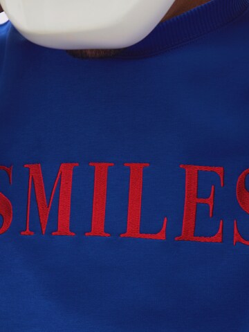 Smiles - Sweatshirt 'Jay' em azul