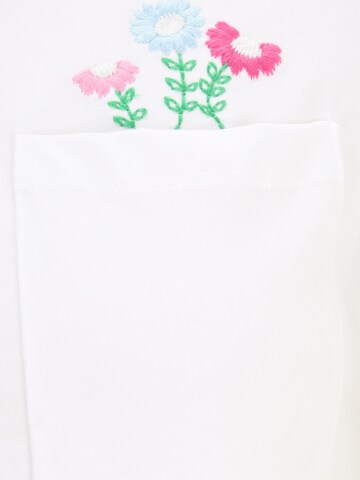 T-shirt 'POLLY' Only Petite en blanc