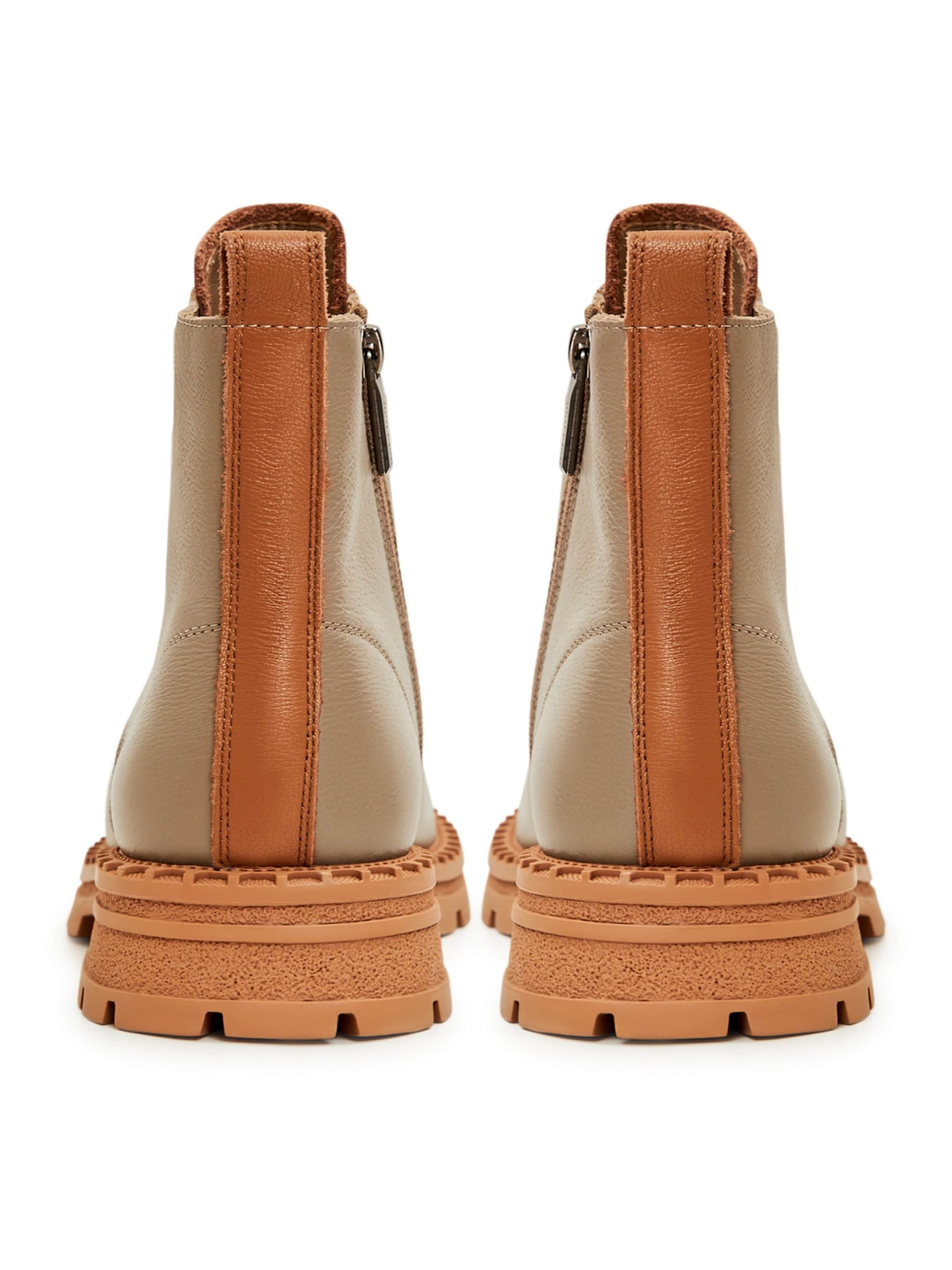 CESARE GASPARI Veterlaarsjes in Beige