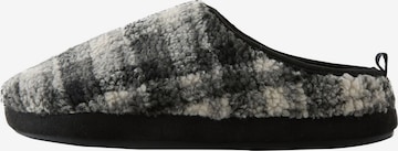 pilka Next Naminės šlepetės: priekis