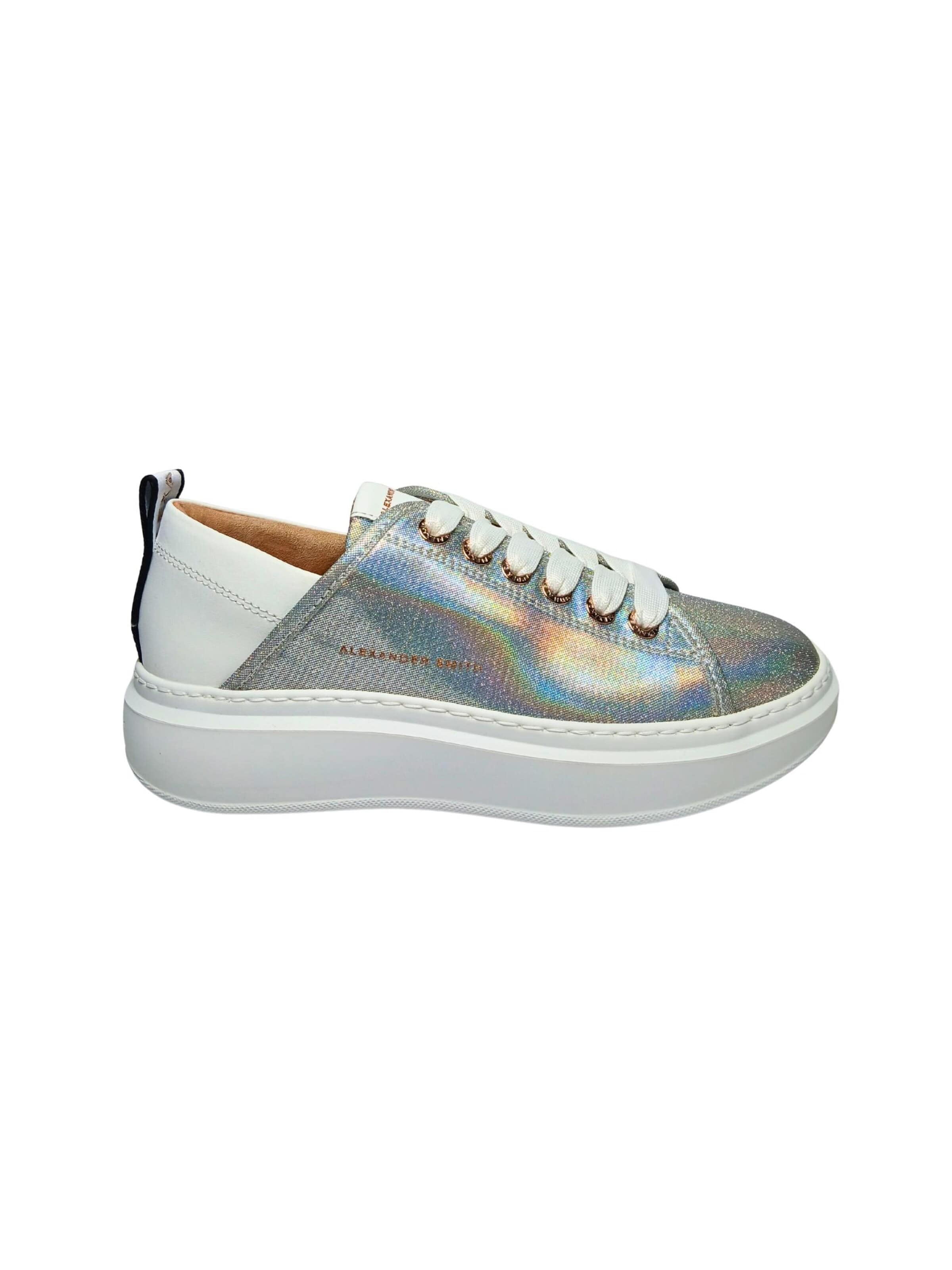 Baskets basses Alexander Smith en blanc : devant