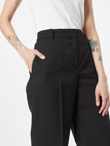 Regular Pantaloni cu dungă de la ESPRIT pe negru