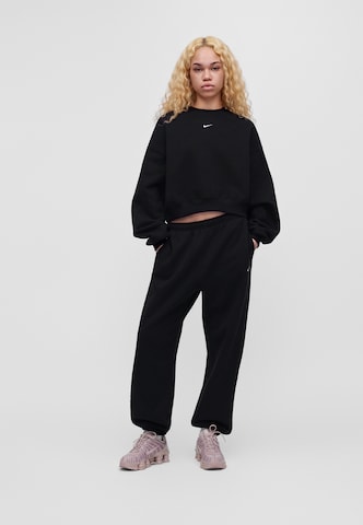 Nike SportswearSweater majica - crna boja