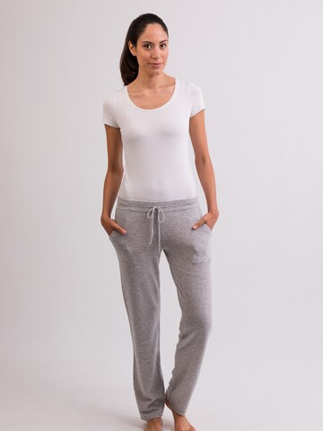 CASH-MERE.CH Regular Trousers in Grey