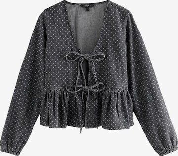 Next Pusero värissä harmaa: etupuoli