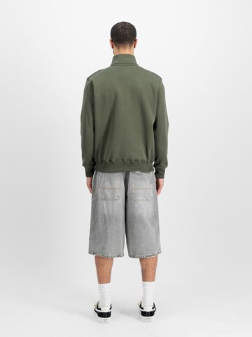 ALPHA INDUSTRIES Sweatshirt‌‌‌‌‌‌‌ in Grün