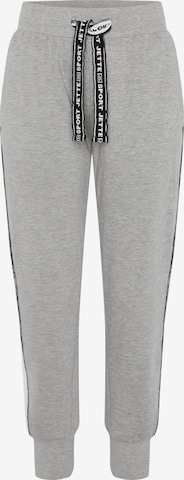Jette Sport Tapered Pants in Grey: front