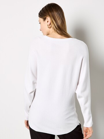 Pull-over Apricot en blanc