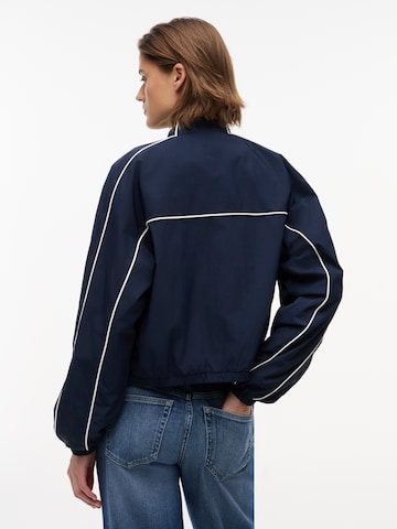 Tommy Jeans Kevad-sügisjope, värv sinine