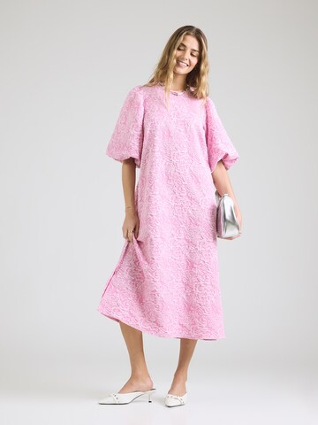Noella - Vestido 'Pastis' em rosa