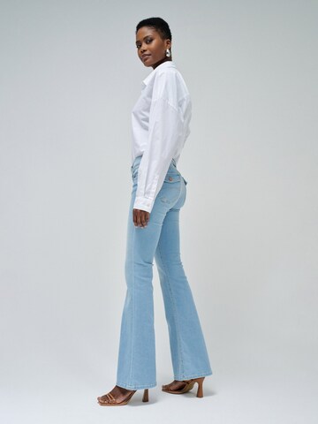 Salsa Jeans Flared Jeans 'Wonder' in Blauw