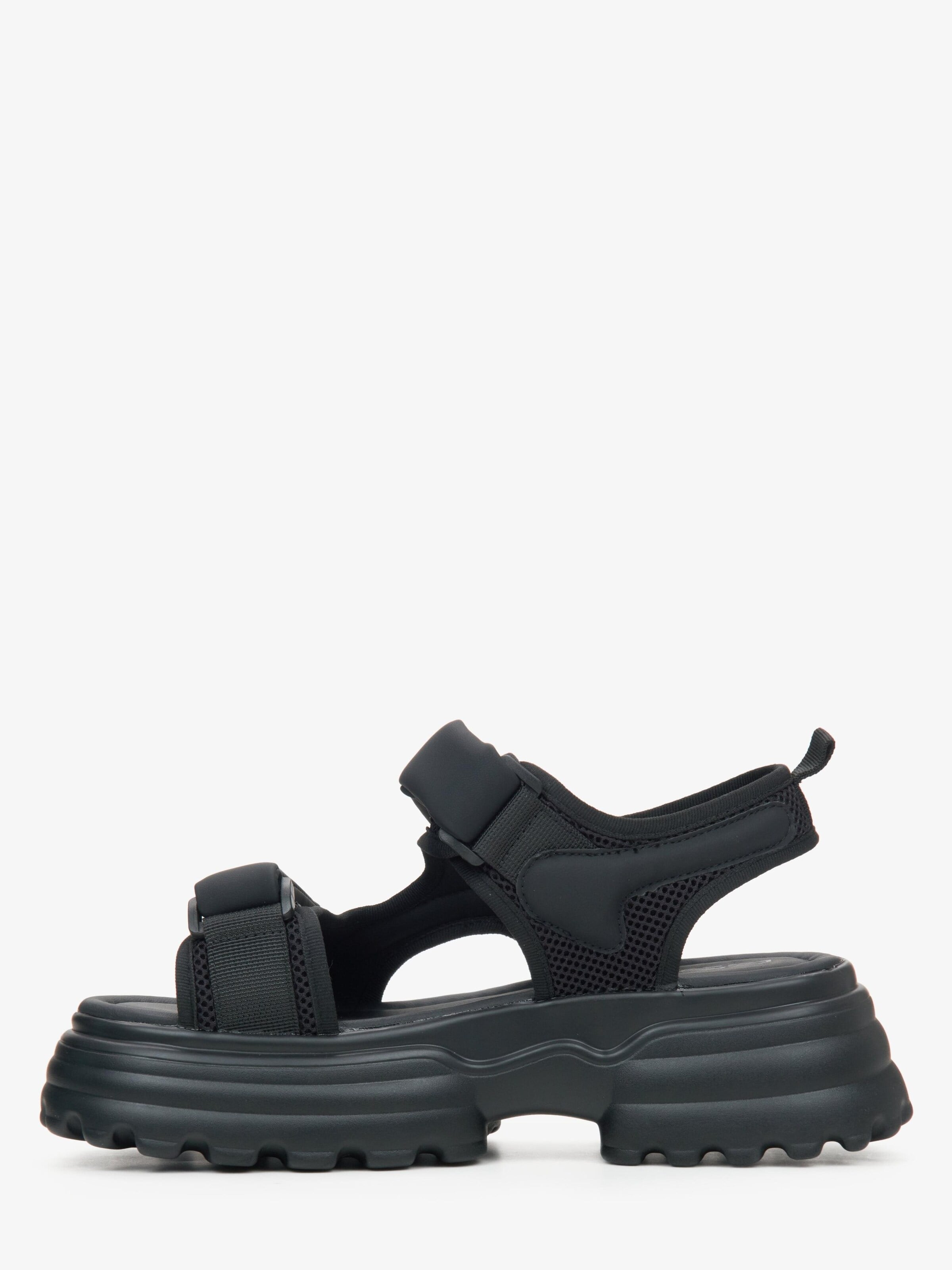 ES8 - Sandalias '5010-01' en negro