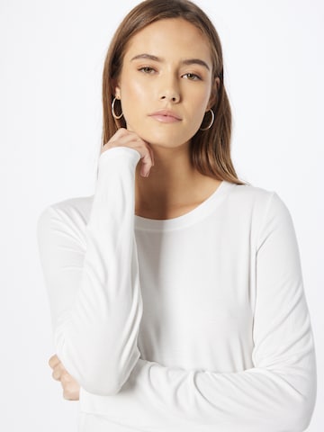 GAP Shirt in White