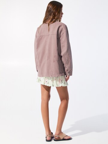 Pull&Bear Prechodná bunda - Červená