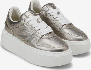 Marc O'Polo Sneakers in Gold