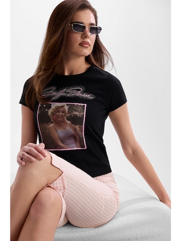 GUESS Shirt in Black: front