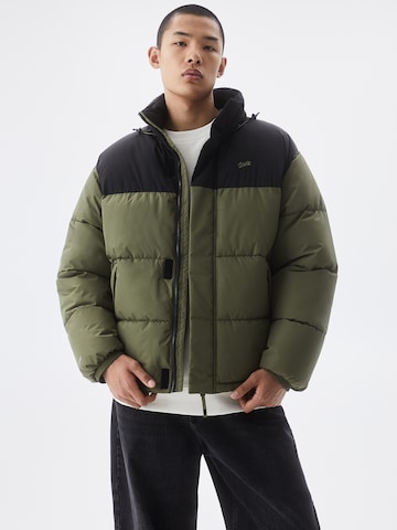 Pull&Bear Between-Season Jacket in Green: front