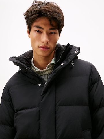Manteau d’hiver Tommy Jeans en noir