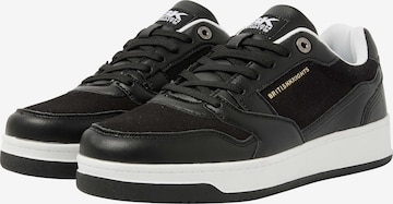 BRITISH KNIGHTS Matalavartiset tennarit ' DEX ' värissä musta: etupuoli