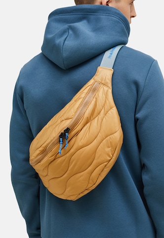 PEAK PERFORMANCE Belt bag in Brown: front