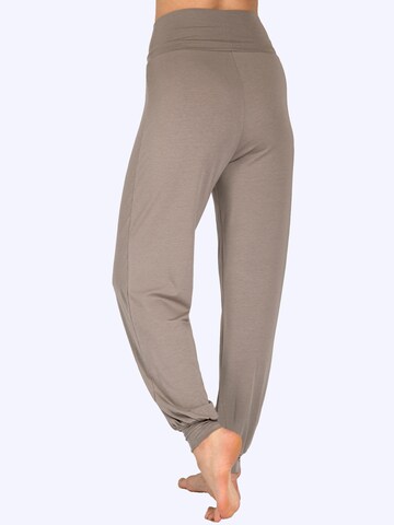 Magadi Loose fit Workout Pants 'Florence' in Beige