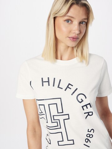 TOMMY HILFIGER T-Shirt in Beige