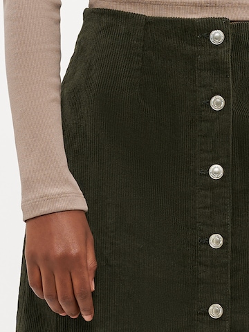 Vero Moda Petite Skirt 'VMETTA' in Green