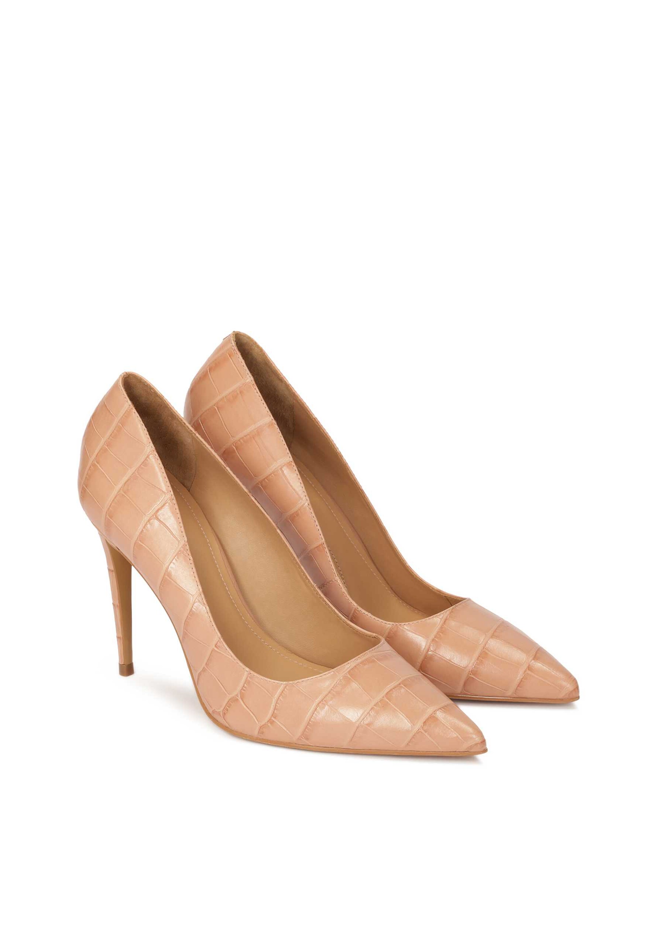 Kazar Pumps in Beige