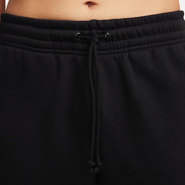 Nike Sportswear Tapered Pants 'Phoenix' in Black