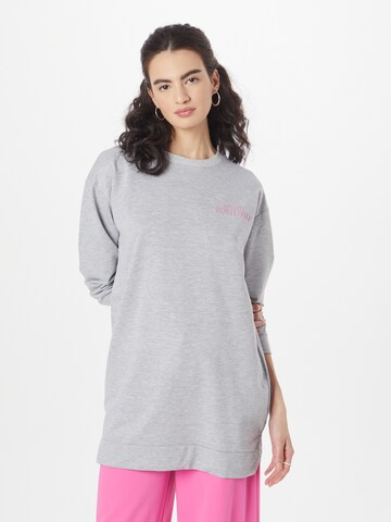 Trendyol Sweatshirt in Grey: front