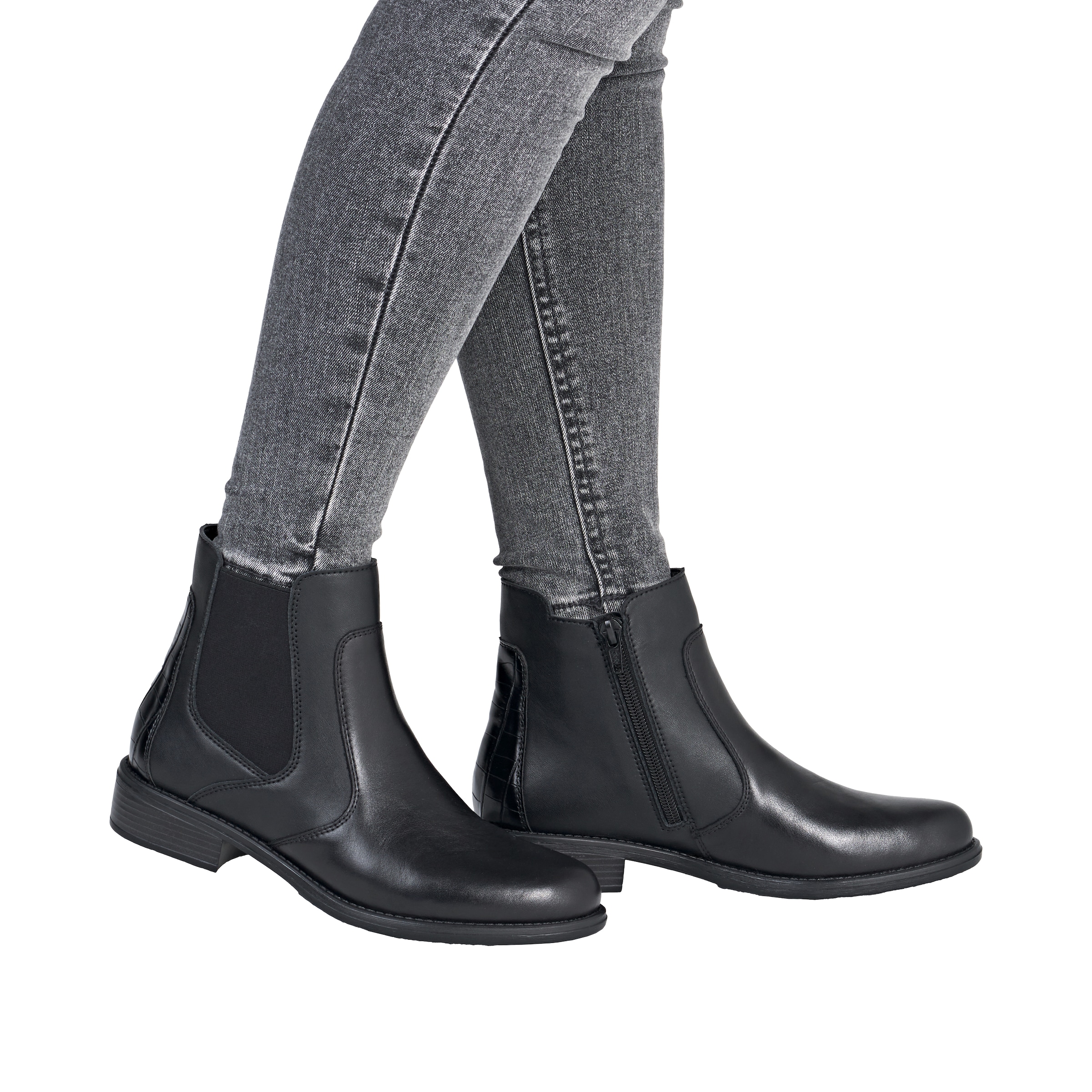 Boots chelsea di REMONTE in nero