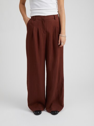 Peppercorn - Pierna ancha Pantalón 'Rebecca' en rojo: frente