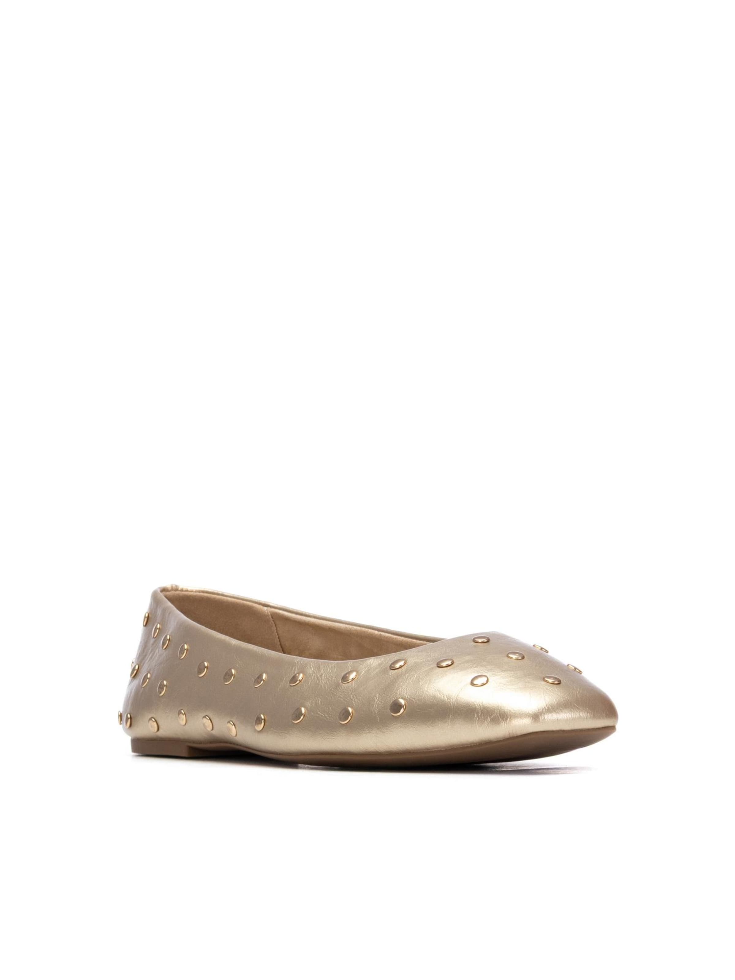 Xti Sandals in Gold