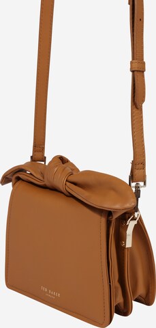 Ted Baker - Mala de ombro 'Niyah' em castanho