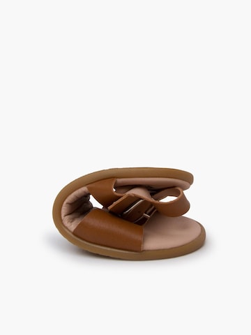 Pisamonas - Sandalias en marrón