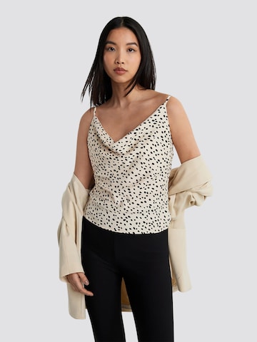 Gina Tricot Top 'Erika' in Beige: voorkant