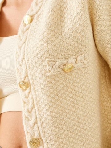 Giacchetta di Bianco Lucci in beige