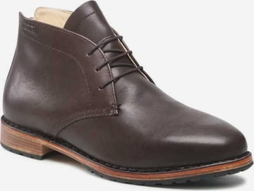 MEINDL Chukka Boots in Brown