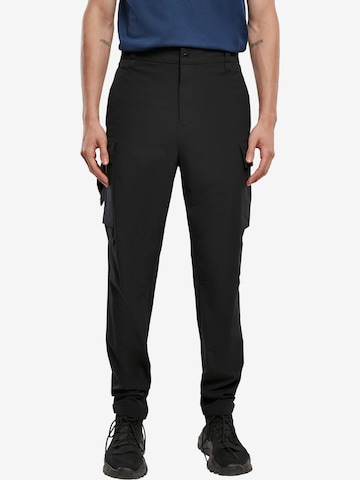 Urban Classics - regular Pantalón cargo en negro: frente