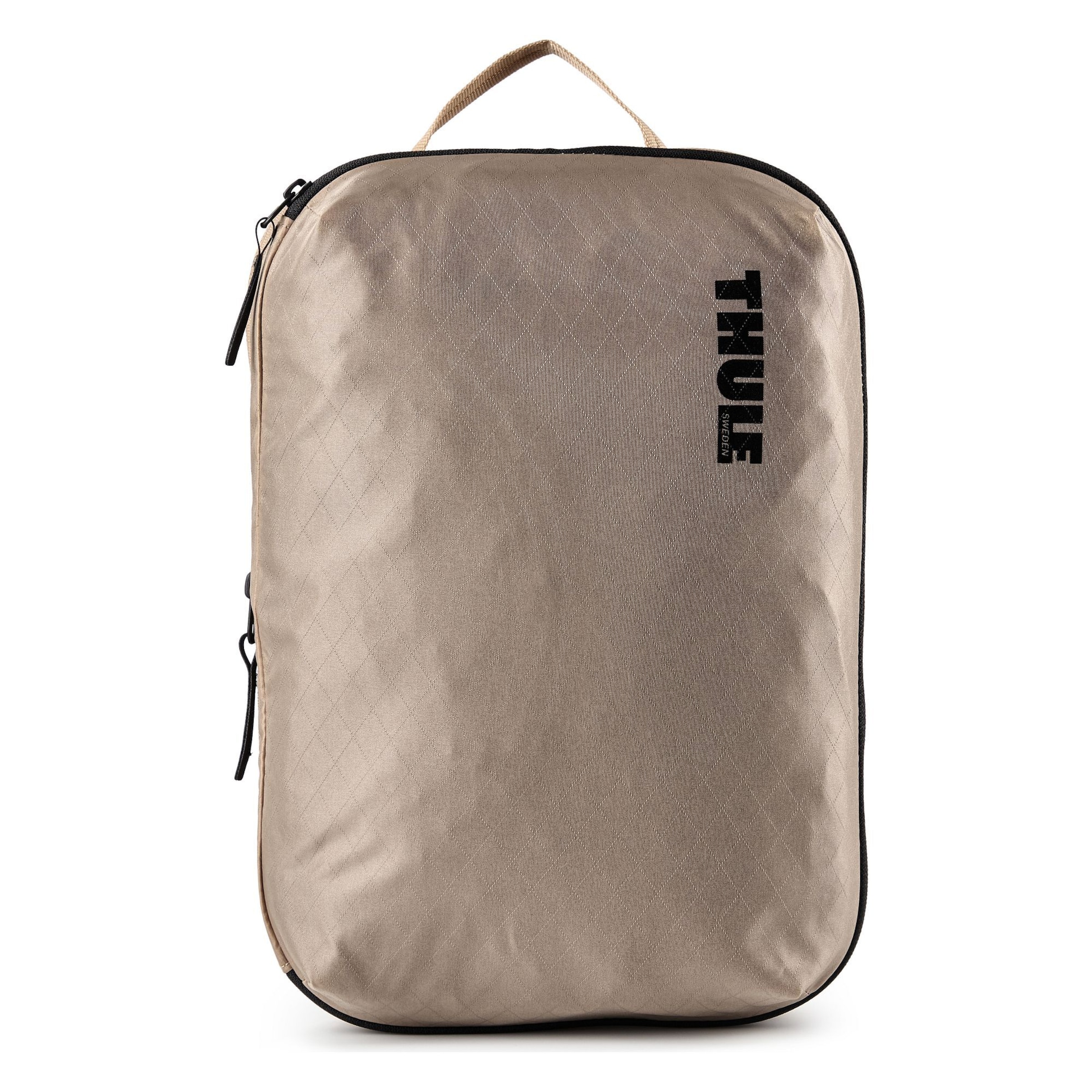 Thule Garment Bag in Brown: front