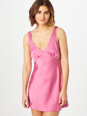 Robe de cocktail Nasty Gal en rose : devant