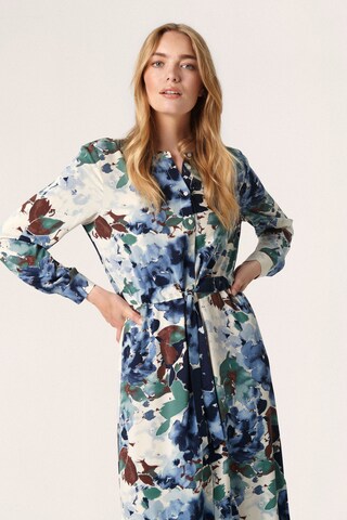 Robe-chemise 'Ahnita' SOAKED IN LUXURY en bleu : devant