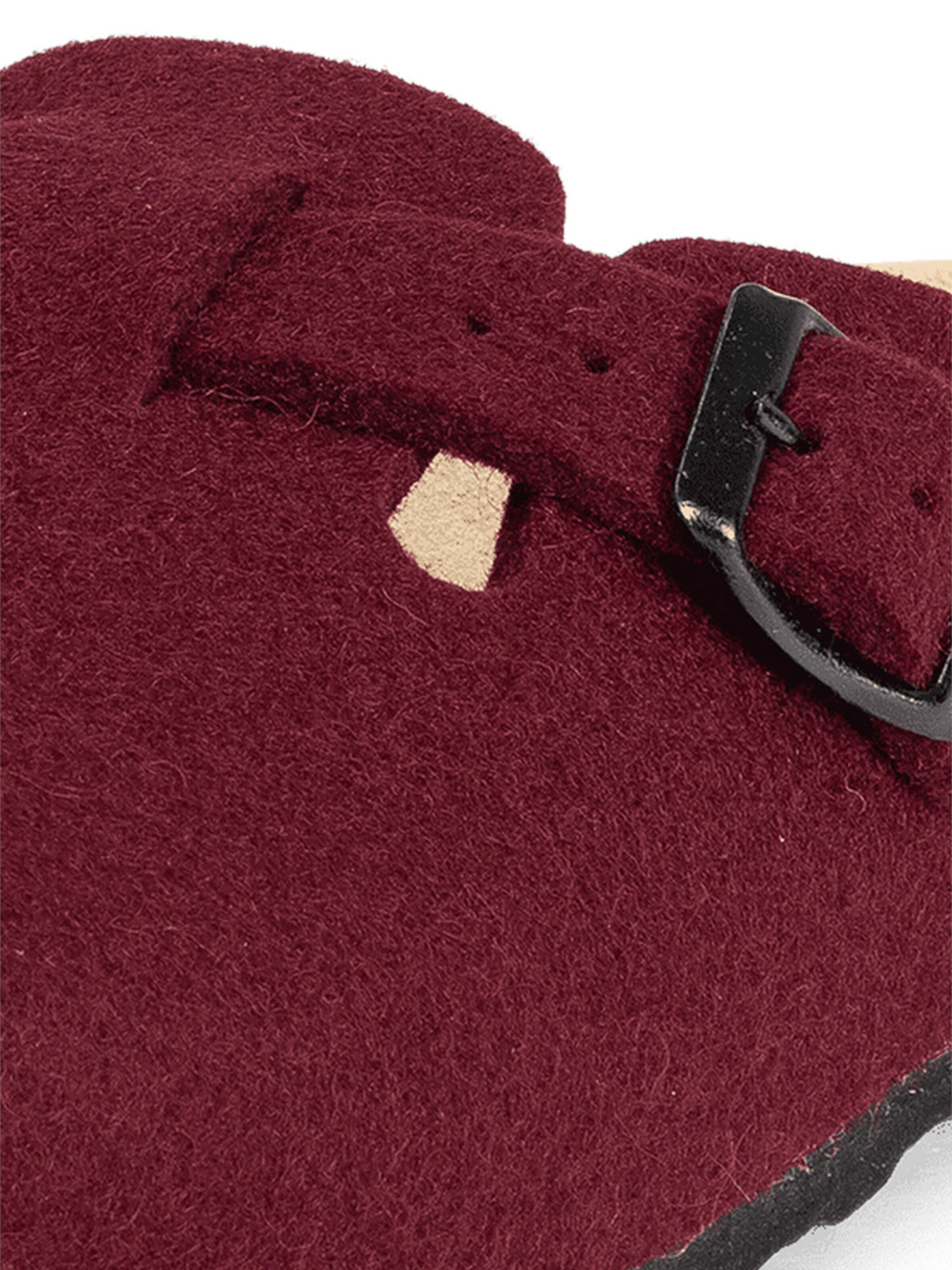 VITAFORM Slippers in Red